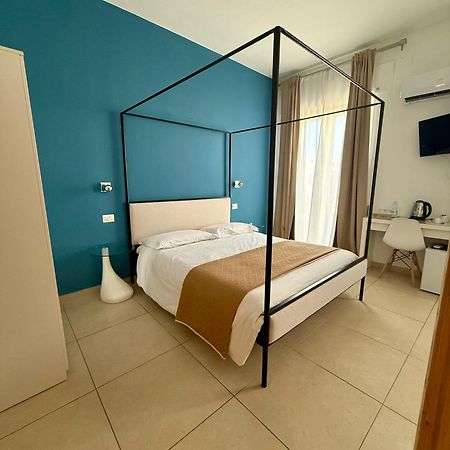 Les Chambres De Francoise Guest House Olbia Ngoại thất bức ảnh