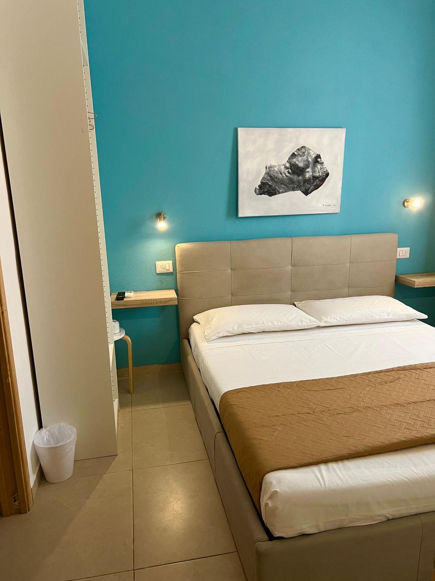 Les Chambres De Francoise Guest House Olbia Ngoại thất bức ảnh