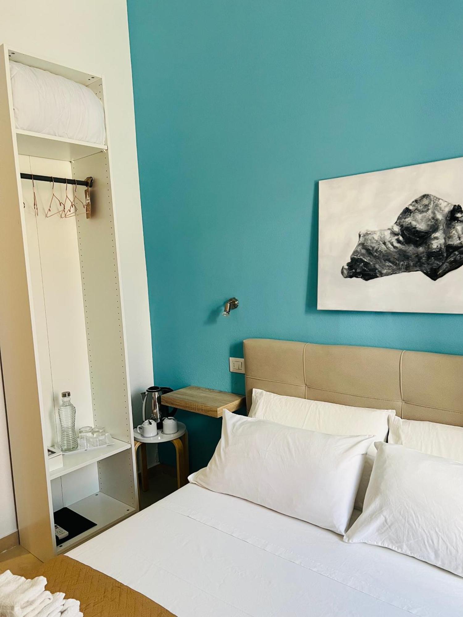 Les Chambres De Francoise Guest House Olbia Ngoại thất bức ảnh