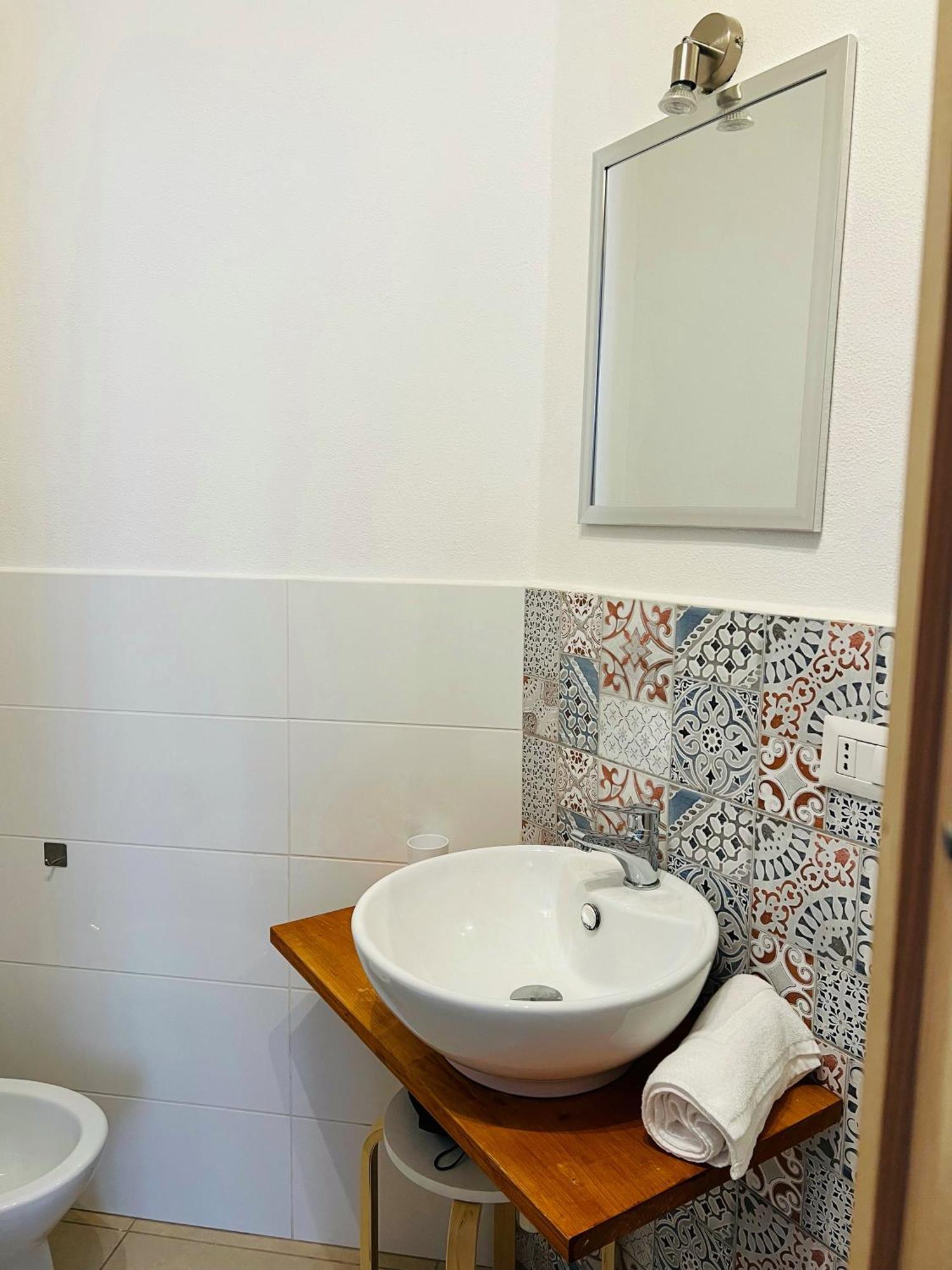 Les Chambres De Francoise Guest House Olbia Ngoại thất bức ảnh