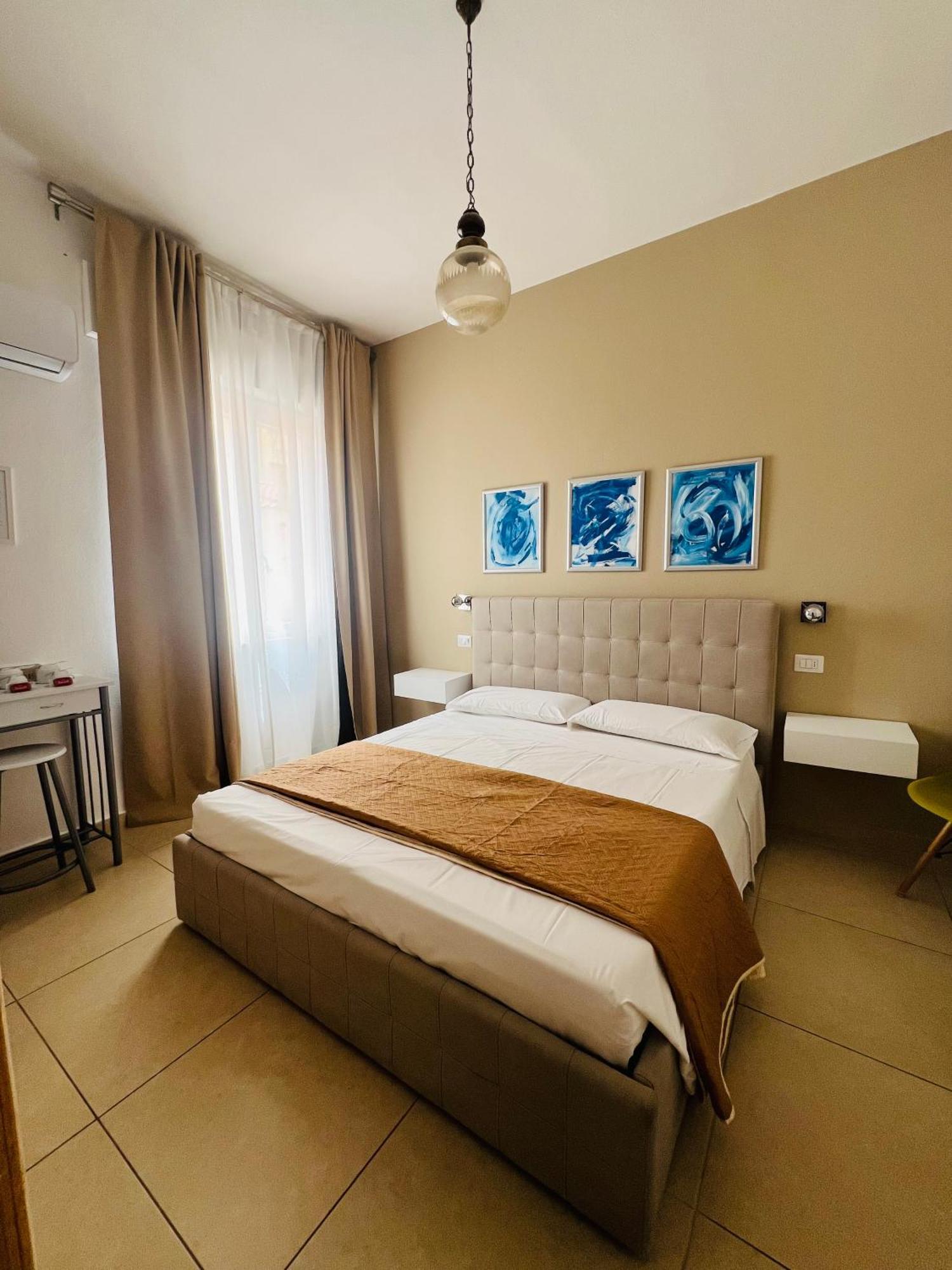 Les Chambres De Francoise Guest House Olbia Ngoại thất bức ảnh