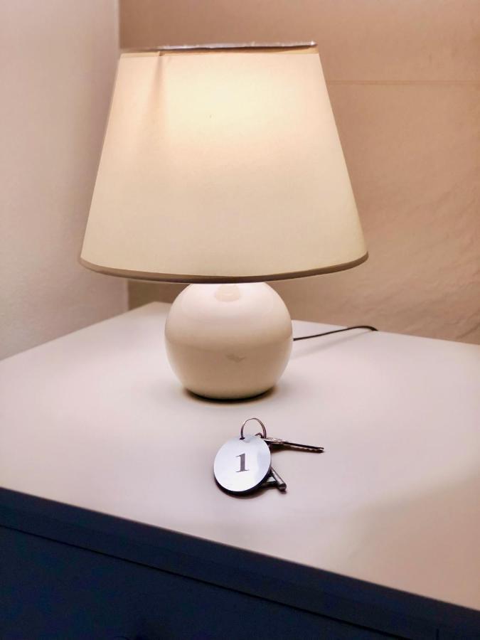 Les Chambres De Francoise Guest House Olbia Ngoại thất bức ảnh